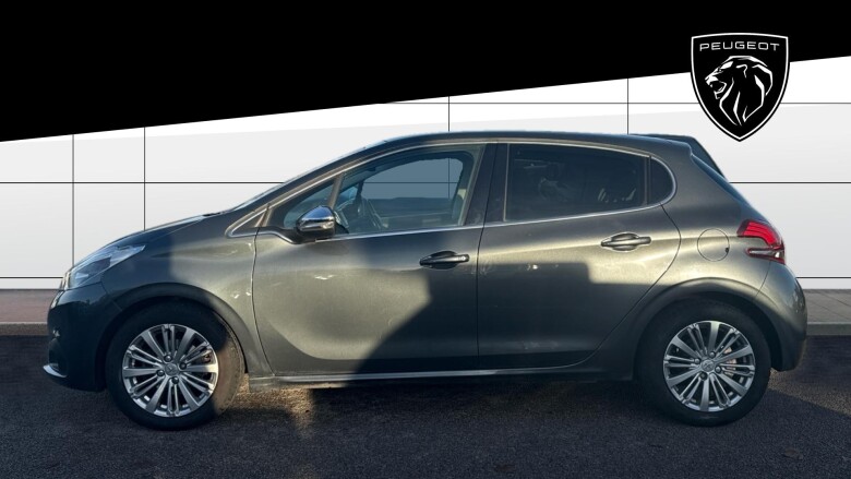 Peugeot 208 1.2 PureTech 82 Allure 5dr Petrol Hatchback